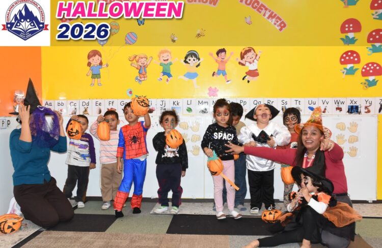HIA students in Halloween costumes at school (1)